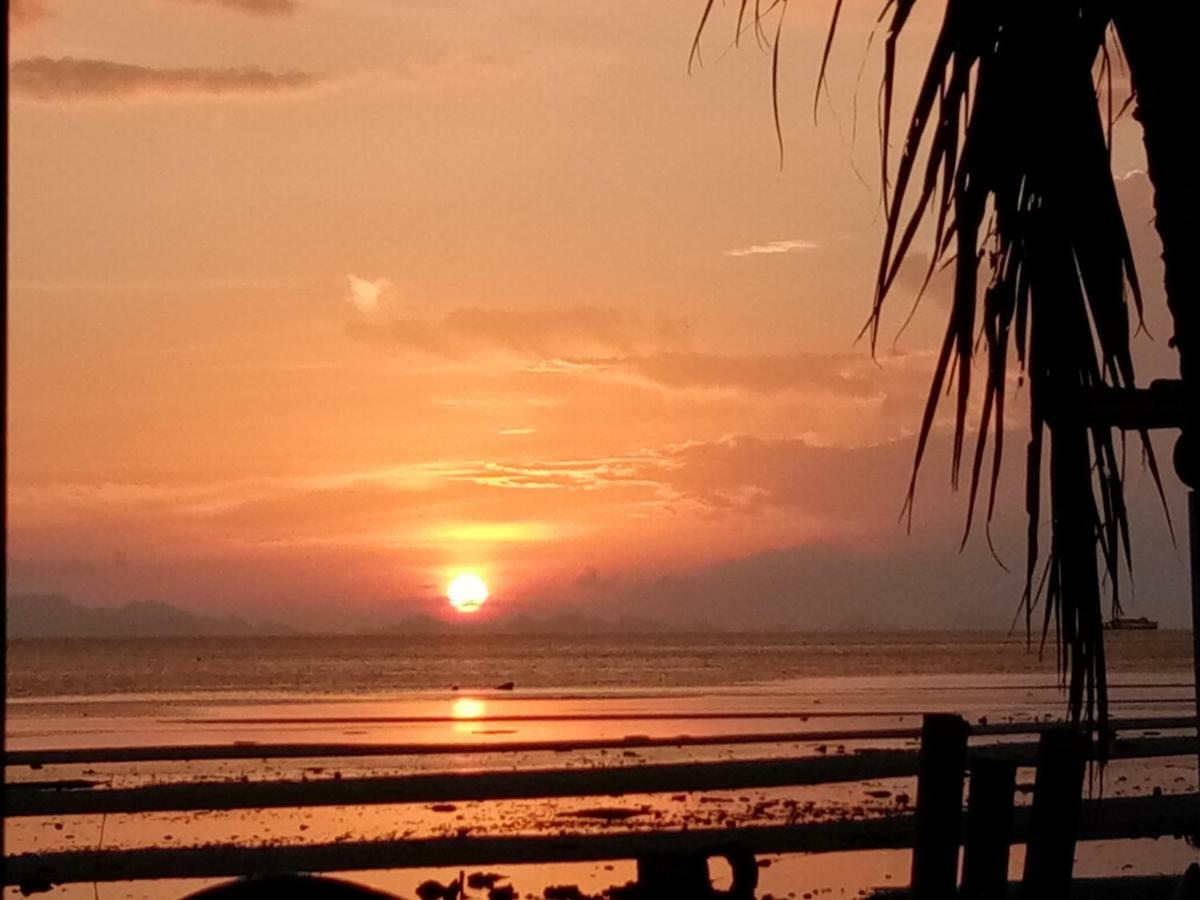 The Dreamcatcher Hostel Nathon Samuisunset Exterior foto